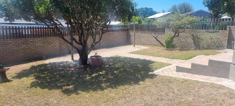 4 Bedroom Property for Sale in Reebok Western Cape